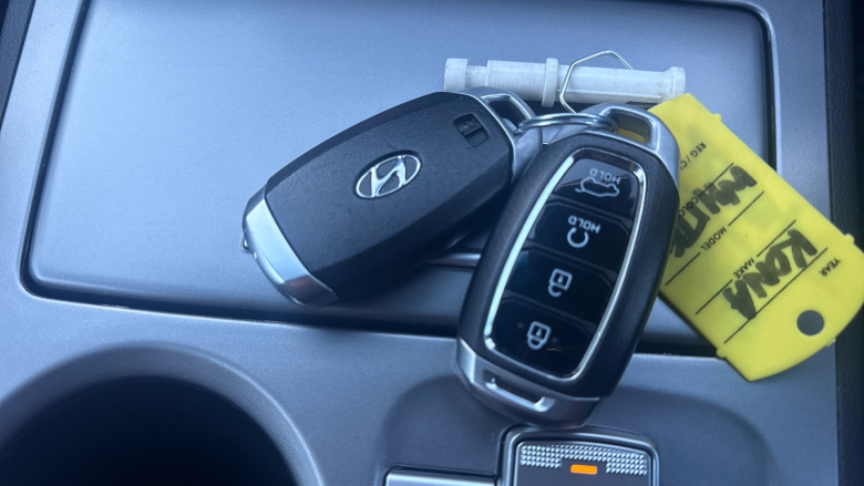 Hyundai KONA 100kW Premium 39kWh 5dr Auto Electric Hatchback